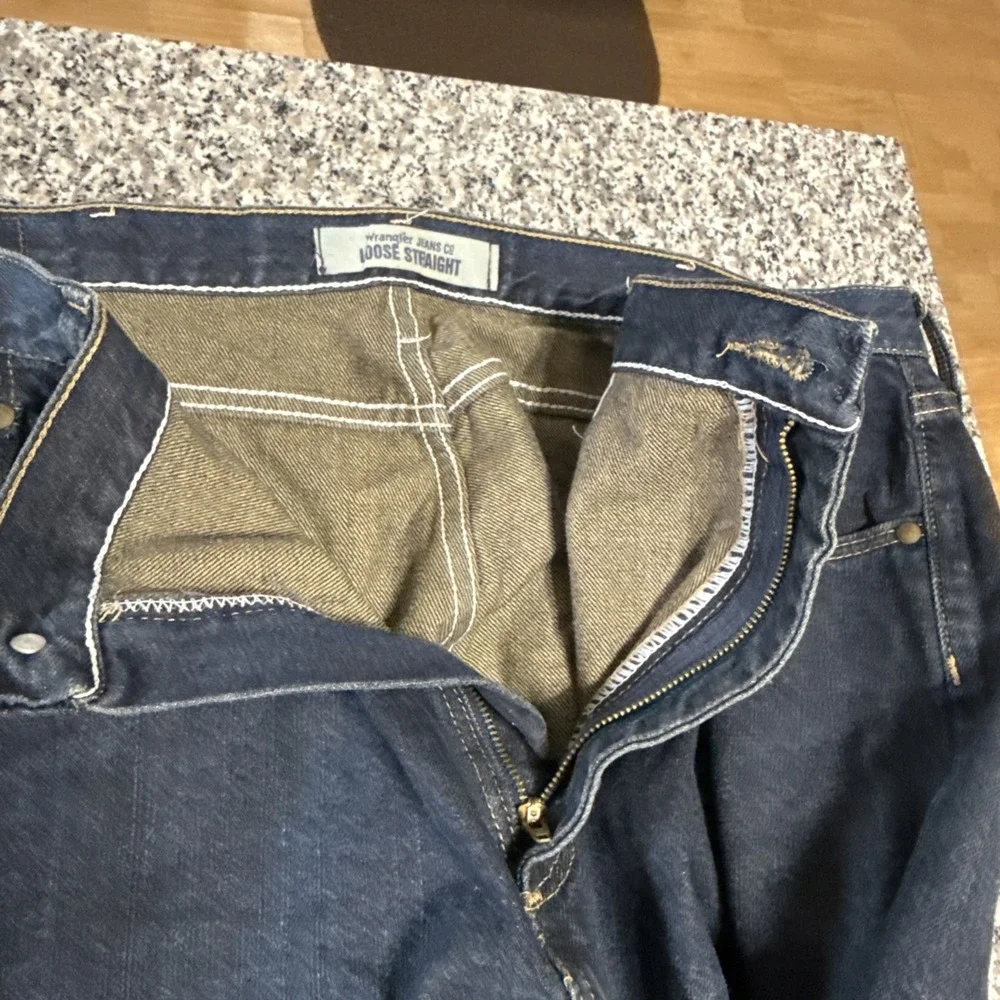 Wrangler Loose Wide Leg Straight 42x30 Dark‎ Wash mens